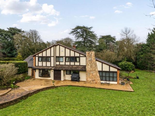 Moreton Paddox, Warwick, CV35 5 bed detached house to rent £5,000 pcm £1,154 pw