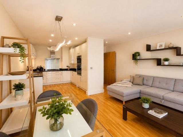 Moreton Street, London SW1V, 2 bed flat to rent, £3,500 pcm | PrimeLocation