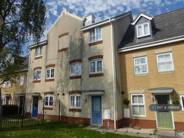 Morgan Close, Luton, LU4 4 bed terraced house to rent £2,099 pcm £484 pw