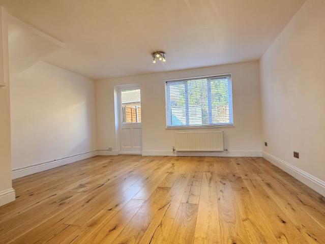 Morgan Drive, Greenhithe, DA9