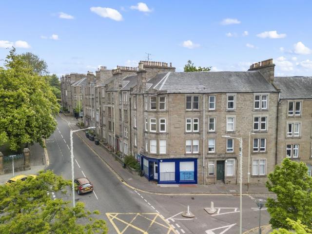 Morgan Street, Dundee DD4 3 bed flat to rent £1,025 pcm £237 pw