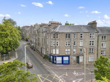 Morgan Street, Dundee DD4 3 bed flat to rent £1,195 pcm £276 pw