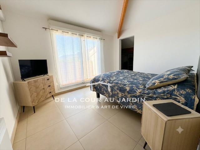 Moriani Plage · Appartement quatre pièces · Dernier étage · Caractère et Lumière