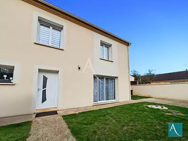 Morigny Champigny 91150 Achat / Vente maison 5 pièces t5 au dernier étage parking