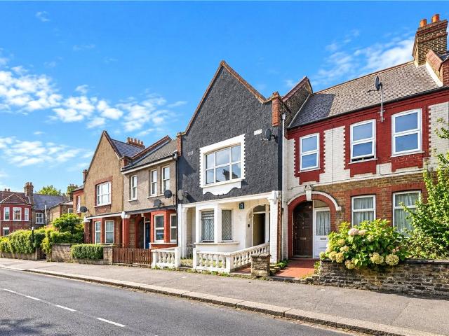 Morieux Road, London E10, 2 bed flat to rent, £1,900 pcm | PrimeLocation
