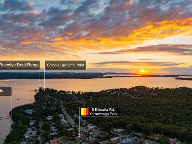 Morisset Peninsula Position with Water Views & Renovation Potential