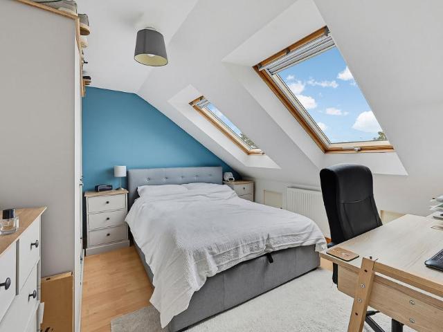 Morland Close, MITCHAM CR4 2 bed terraced house to rent £1,900 pcm £438 pw
