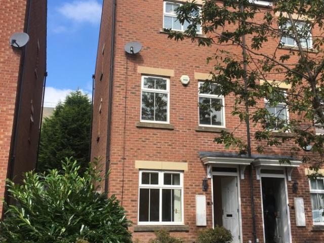 Morland Place B31, Birmingham, 3 bed town house to rent, £1,300 pcm | PrimeLocation