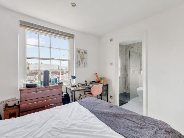 Mornington Crescent, Camden Town NW1, 4 bed flat to rent, £5,600 pcm | PrimeLocation