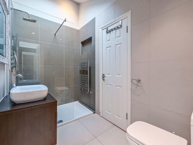 Mornington Crescent, London, NW1 4 bed house to rent £6,500 pcm £1,500 pw