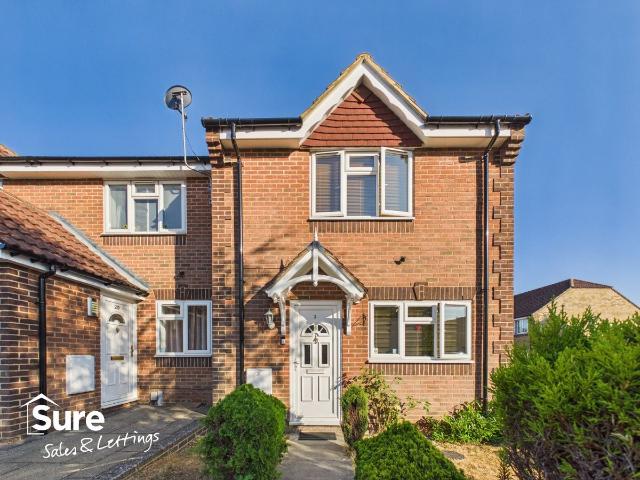 Morpeth Close, Hemel Hempstead, Hertfordshire HP2, 3 bed end terrace house to rent, £2,100 pcm | PrimeLocation