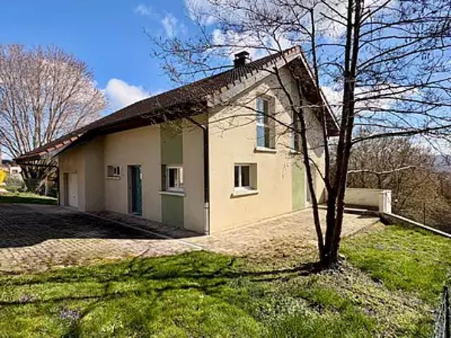 Montfaucon 25660 Achat / Vente maison 6 pièces t6 au dernier étage terrasse