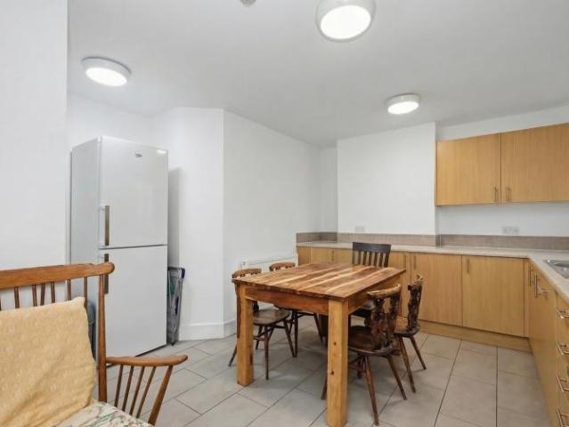 Morrell Avenue, Oxford 5 bed house to rent £4,125 pcm £952 pw