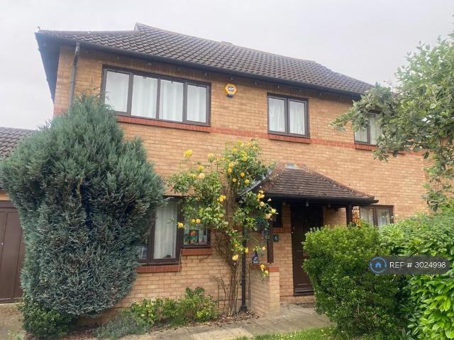 Morrell Close, Milton Keynes, MK5 3 bed detached house to rent £1,950 pcm £450 pw
