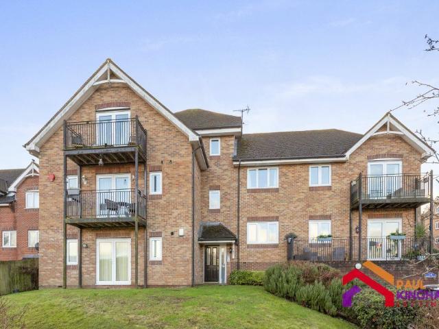 Morris Mews, High Wycombe HP11, 2 bed flat to rent, £1,350 pcm | PrimeLocation
