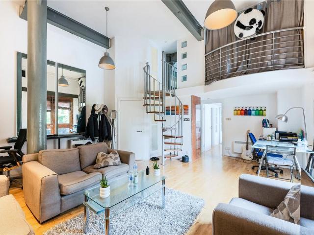 Morris Road, London, E14 1 bed apartment to rent £2,000 pcm £462 pw