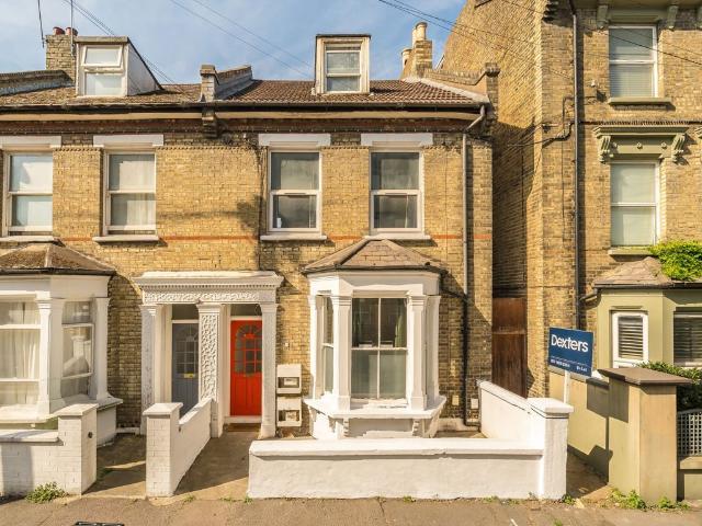 Morrish Road, London SW2, 3 bed flat to rent, £3,400 pcm | PrimeLocation