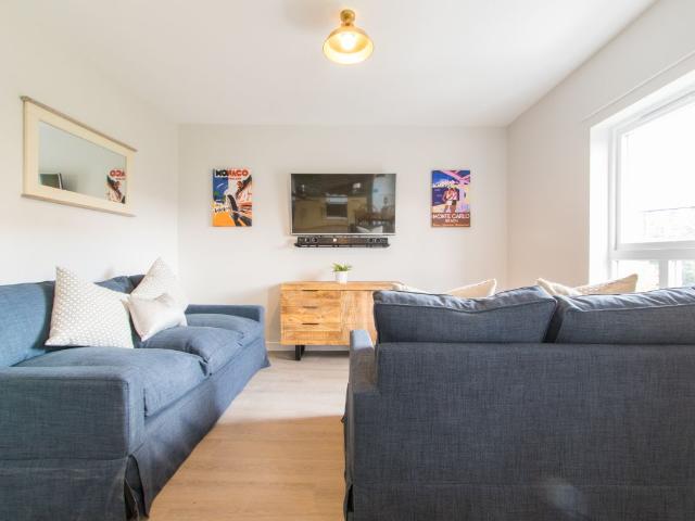 Morrison Circus, Edinburgh EH3, 4 bed flat to rent, £888 pppm | PrimeLocation