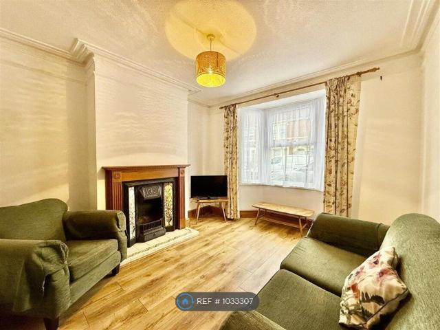 Morrison St, Swindon SN2, 4 bed terraced house to rent, £1,480 pcm | PrimeLocation