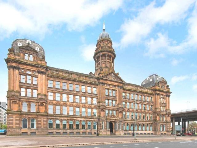 Morrison Street, Glasgow G5, 2 bed flat to rent, £1,050 pcm | PrimeLocation