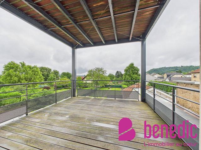 Morsbach: Appartement F4 avec terrasse, jardin et ascenseur