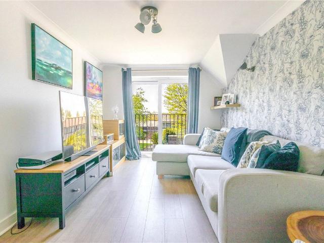 Morse Close, Harefield, Uxbridge UB9, 1 bed flat to rent, £1,400 pcm | PrimeLocation