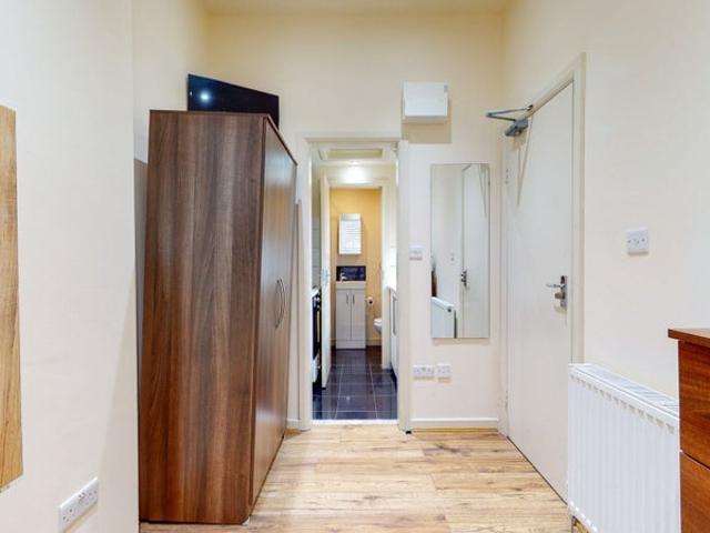 Most Bills Included Cosy Studio in Willesden Green
