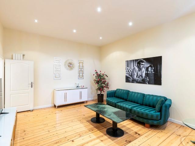 Most Central spacious apartment in the sidewing, Potsdam Amsterdam Apartments for Rent