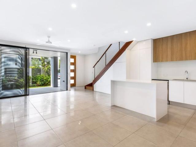 Most wanted Townhouse in Robina