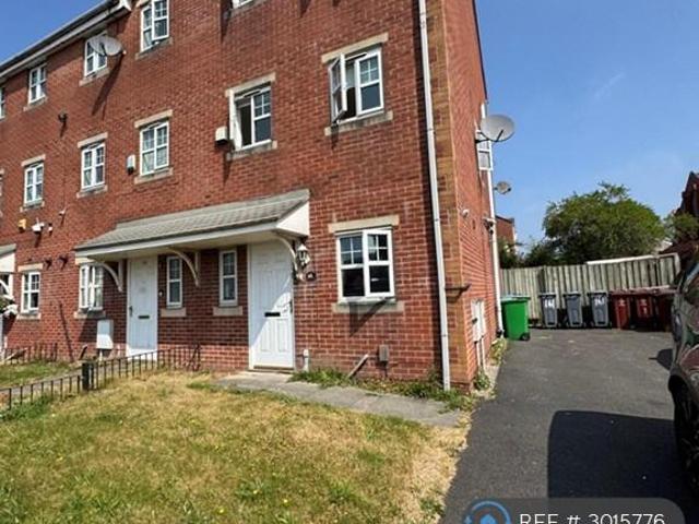 Moston Lane, Manchester, M9 1 bed in a house share to rent £700 pcm £162 pw