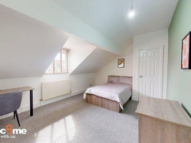 Mostyn Road 5 bed house share to rent £2,705 pcm £624 pw