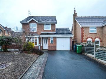 House for rent in Burhill - Garden, Equipped kitchen