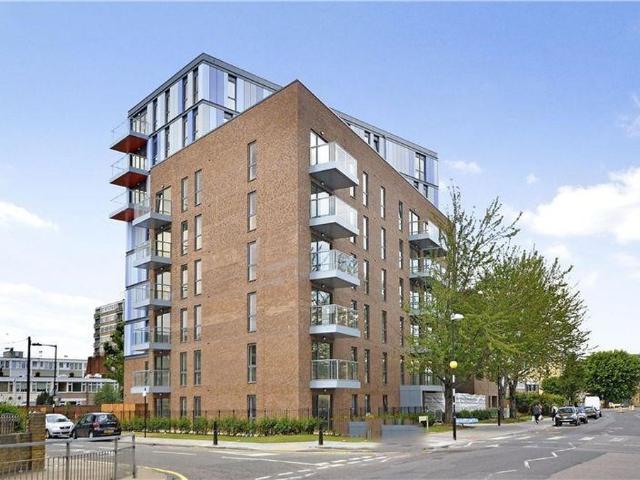 Moseley Lodge, Chrisp Street, Poplar E14, 3 bed flat to rent, £2,650 pcm | PrimeLocation