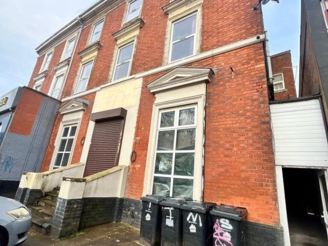 Moseley Road, Balsall Heath, Birmingham B12, 2 bed flat to rent, £800 pcm | PrimeLocation