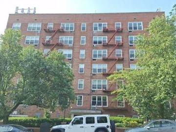 Mosholu Ave Apt 6a