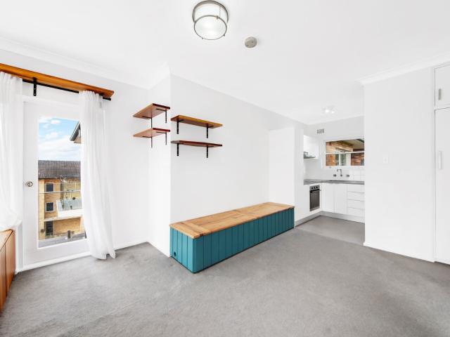 Mosman, 22/27 Warringah Road