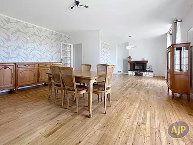 Mosnac 17240 Achat / Vente maison 6 pièces t6 au dernier étage terrasse
