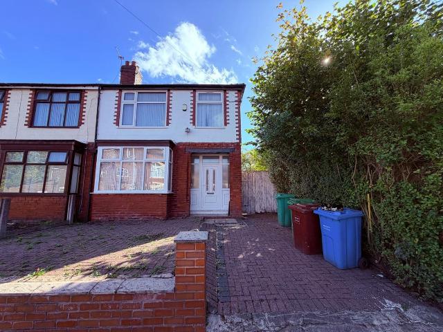 Moss Bank, Manchester M8, 3 bed semi detached house to rent, £1,495 pcm | PrimeLocation