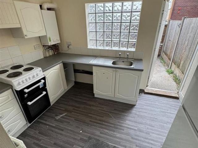 Moss Lane, Swinton M27, 1 bed flat to rent, £850 pcm | PrimeLocation