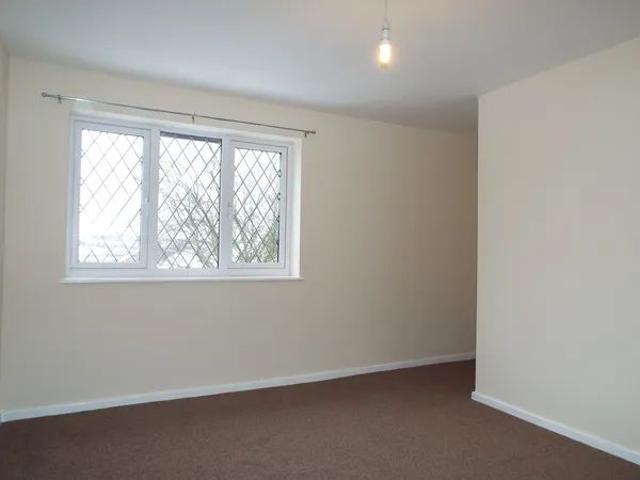Moss Road, Cannock, Property for rent