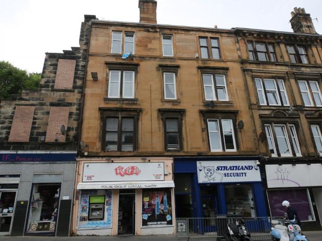Moss Street, Paisley PA1, 1 bed flat to rent, £629 pcm | PrimeLocation