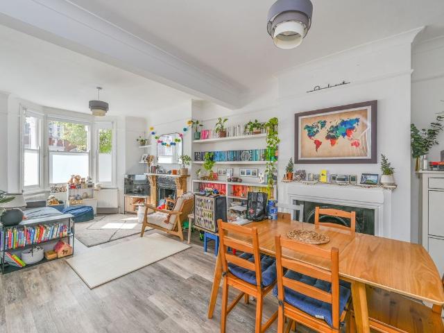 Mossbury Road, Clapham Junction, London SW11, 4 bed property to rent, £4,200 pcm | PrimeLocation