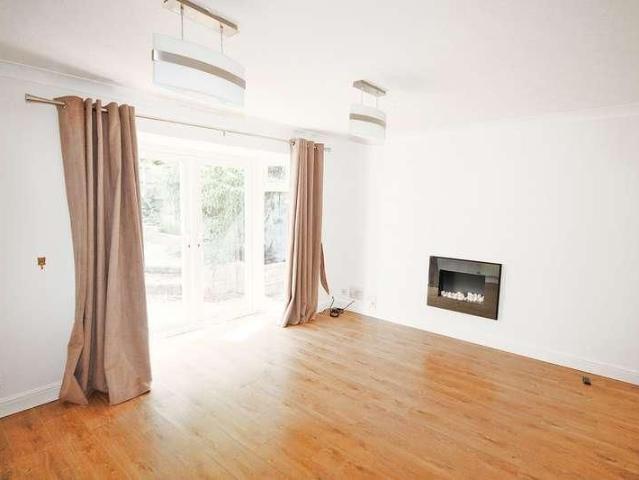 Mossdale Close, Great Sankey, WA5
