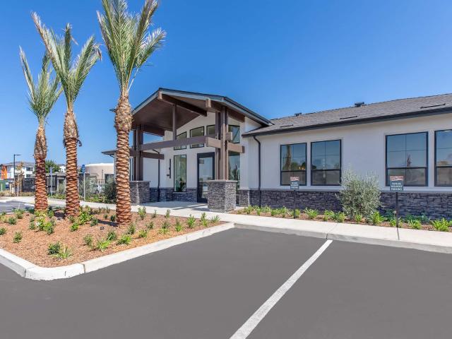 Mossdale Landing Brand New Apartment Homes