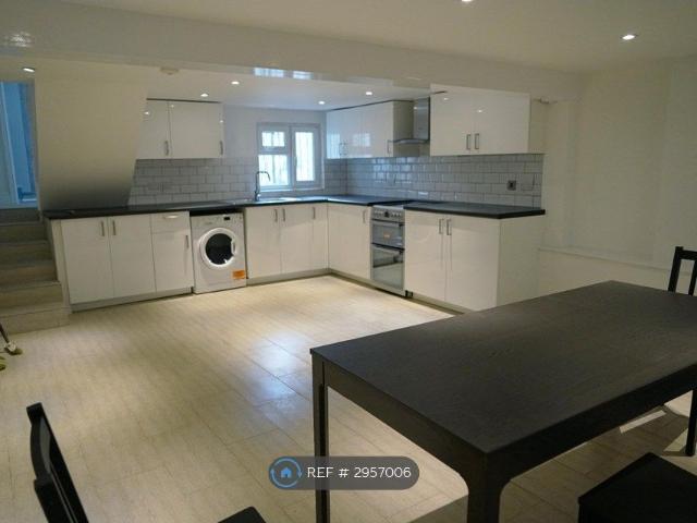 Mossford Street London, London E3, 6 bed terraced house to rent, £6,000 pcm | PrimeLocation