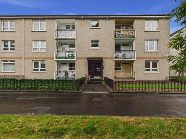 Mossvale Walk, Glasgow G33, 2 bed flat to rent, £950 pcm | PrimeLocation