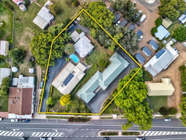 Motel, 3 Unit Complex and Dual Level Residence | Prime 3,672m²* Combined Allotment Opposite Esk Hospital