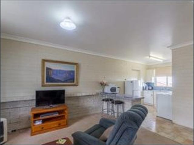 Motel style fully furnished 1 bedroom starting from $359