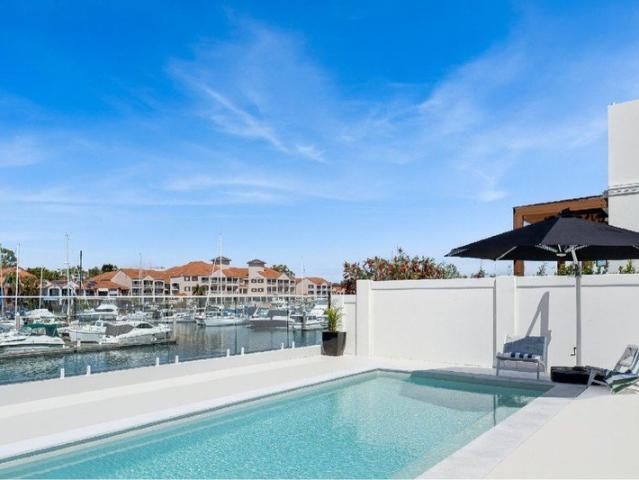 MOTIVATED OWNERS, PRIVATE WATERFRONT INSPECTIONS NOW AVAILABLE!
