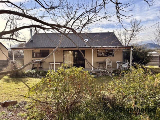 MOTIVATED SELLER CHARMING & LOW MAINTENANCE YOUR PERFECT START OR SMART DOWNSIZE